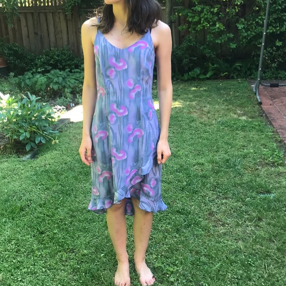 3/25💙Purple Ruffle Dress - Picture 2 of 4